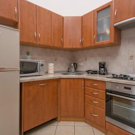 City Centre Sea View Apartment Póla Kültér fotó